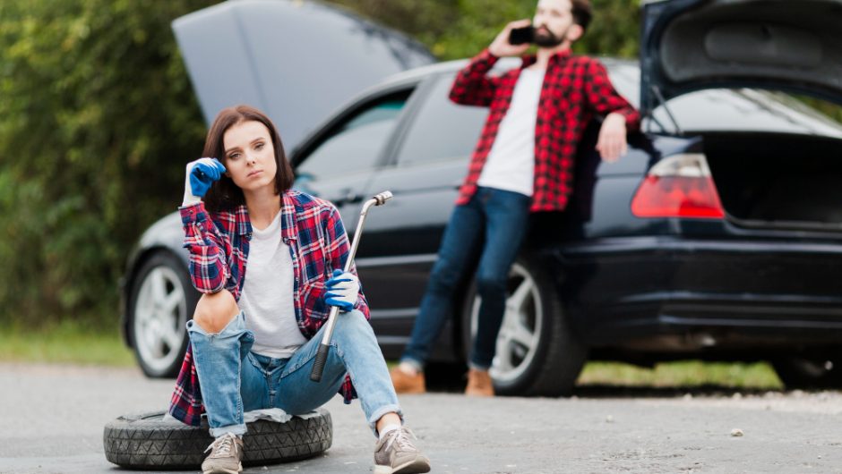 Cum să îți protejezi vehiculul de deteriorări pe drumurile accidentate