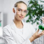 Rolul laboratoarelor în dezvoltarea cosmeticelor