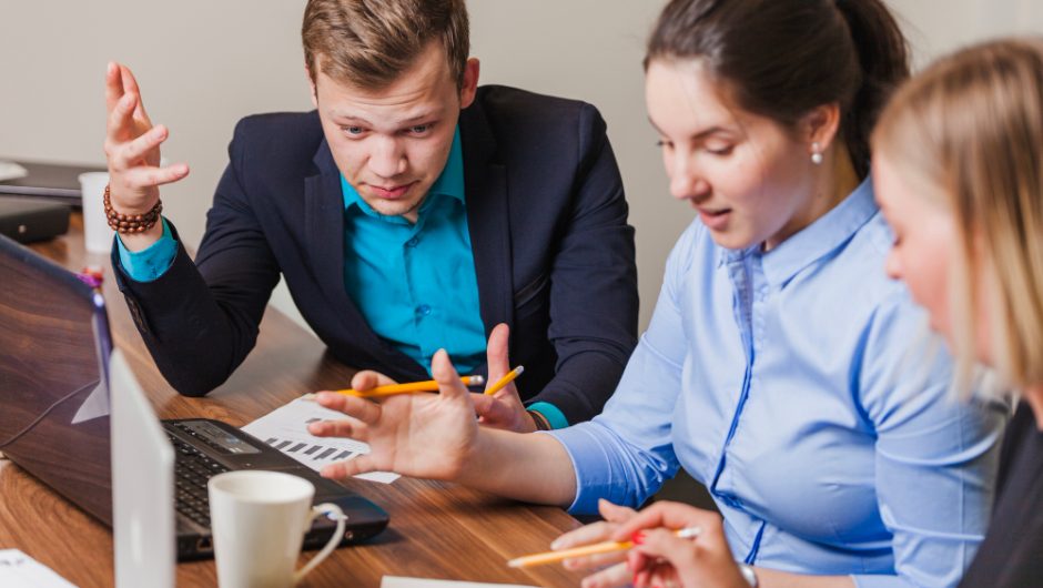 Cum structurezi un pitch care obține finanțare