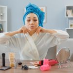 Sfaturi pentru o curățare facială eficientă în doar câteva minute