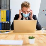 Cum să gestionezi stresul și să eviți burnout-ul ca proprietar de afacere