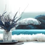 Idei pentru decorarea unei camere monocrome